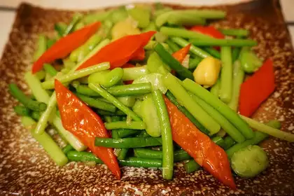 Garlic fried beans