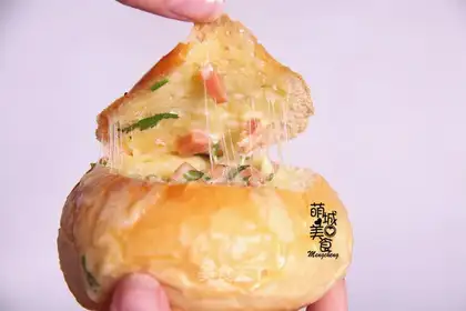 Cheese egg ham bag