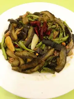 Beanhorn loves eggplant