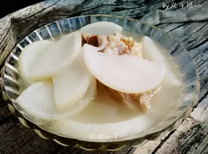 Bone radish soup