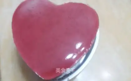 The red bean porridge mousse cake