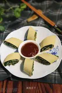 Maran head pine leaf rolls