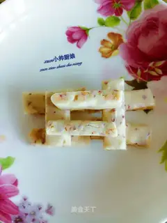 Peanut-Rose-Rush