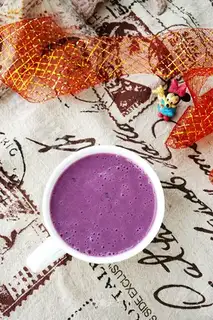The violet's silver ear