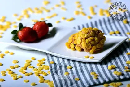 raisin corn crackers