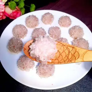 Pearl rice balls