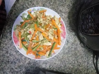 Egg-cracked vegetables