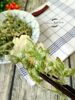 Bronze leaves