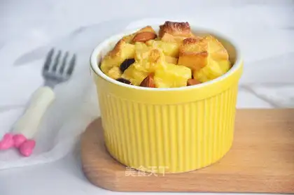 Cranberry toast pudding