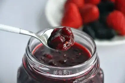 Strawberry saloon sauce
