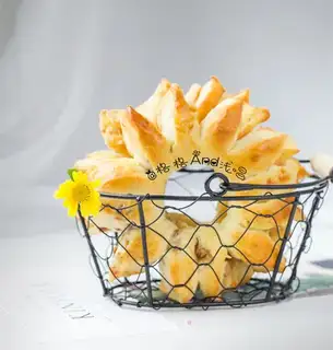 Little solar cheese bag
