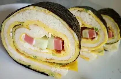 Bread egg rolls