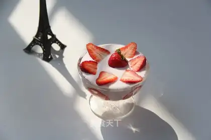 Strawberry yogurt