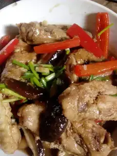 Chicken wings, mushrooms