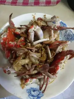 Fried sea crabs