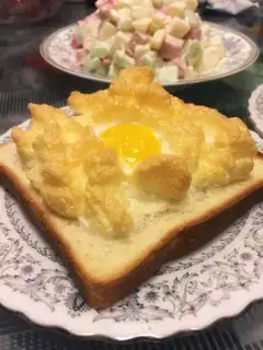 A fire of cloud toast