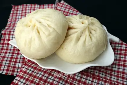 Green tofu buns