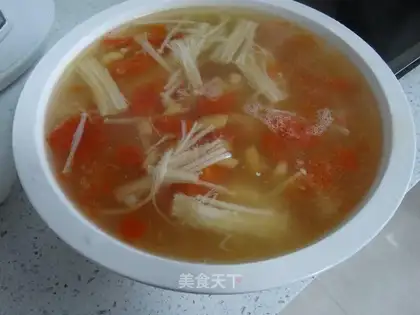 Tomato gills, shrimp soup