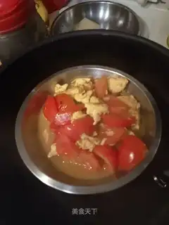 Tomato fried eggs