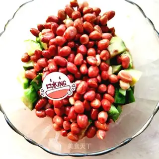 Soy sauce with cucumber peanuts