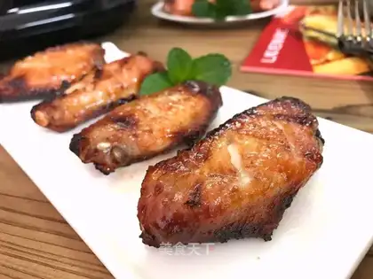 Roasted chicken wings