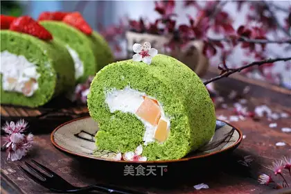 A spinach cake roll