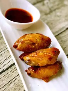 Secret sauce and roast chicken wings