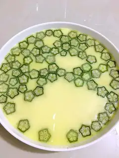 Autumn steamed eggs