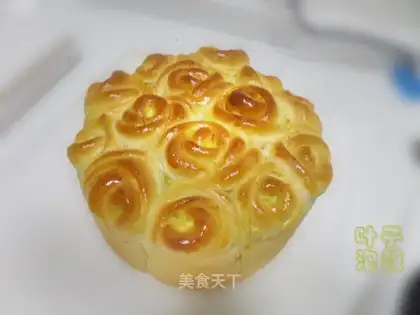 Milk, yellow rose bread