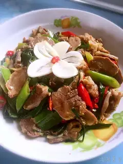 Garlic spicy pig tongue