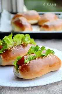 Hot dog bread