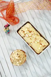 Pineapple pineapple rib butter cake