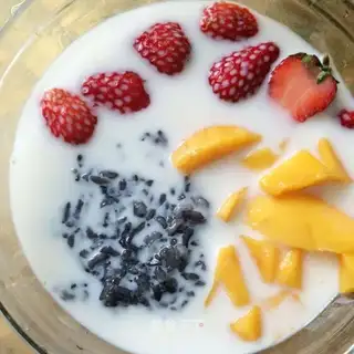 Mango black rice