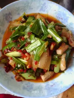 Twice-cooked pork with garlic sprouts