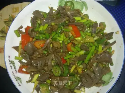 Hot and sour chicken offal
