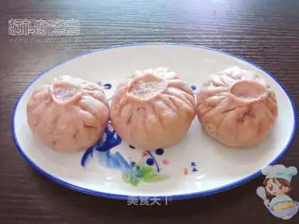 Purple sweet potato and vegetable buns