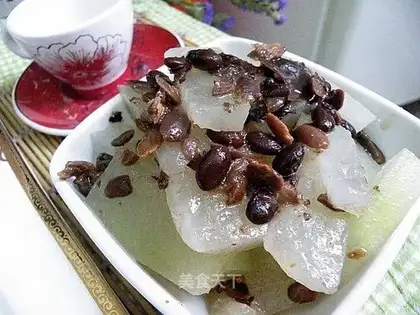 White gourd mixed with black bean