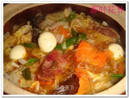 Sausage, vermicelli and cabbage casserole