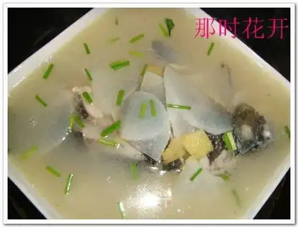 Carp and radish soup