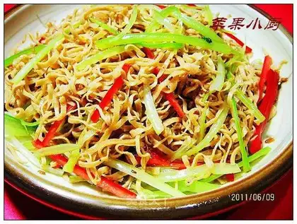 Soiled stock soaked in dried shredded silk