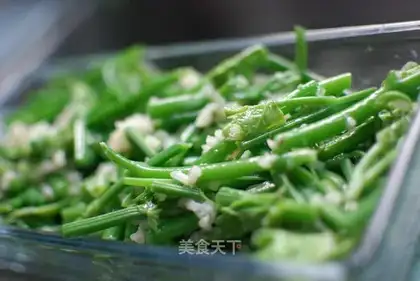 Salad asparagus