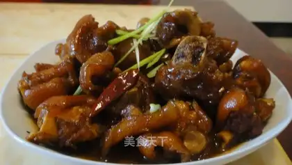 braised pork belly