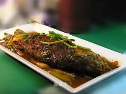 Crucian carp in bean paste