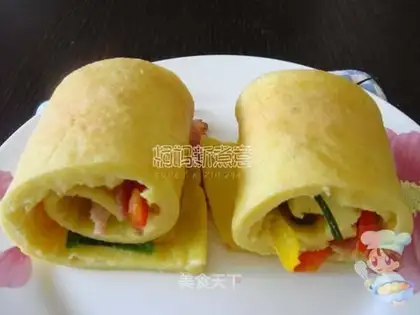 egg roll with colorful pepper and bacon