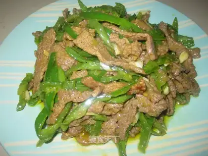 Beef with green pepper