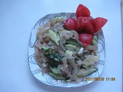 Jellyfish mixed with cucumber