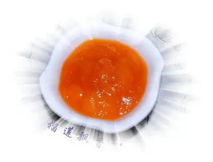 Yellow apricot jam