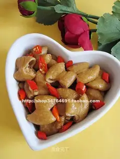 Spicy pork intestines