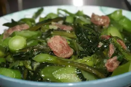 stir-fried kale with wine sausage