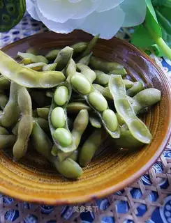 salted edamame